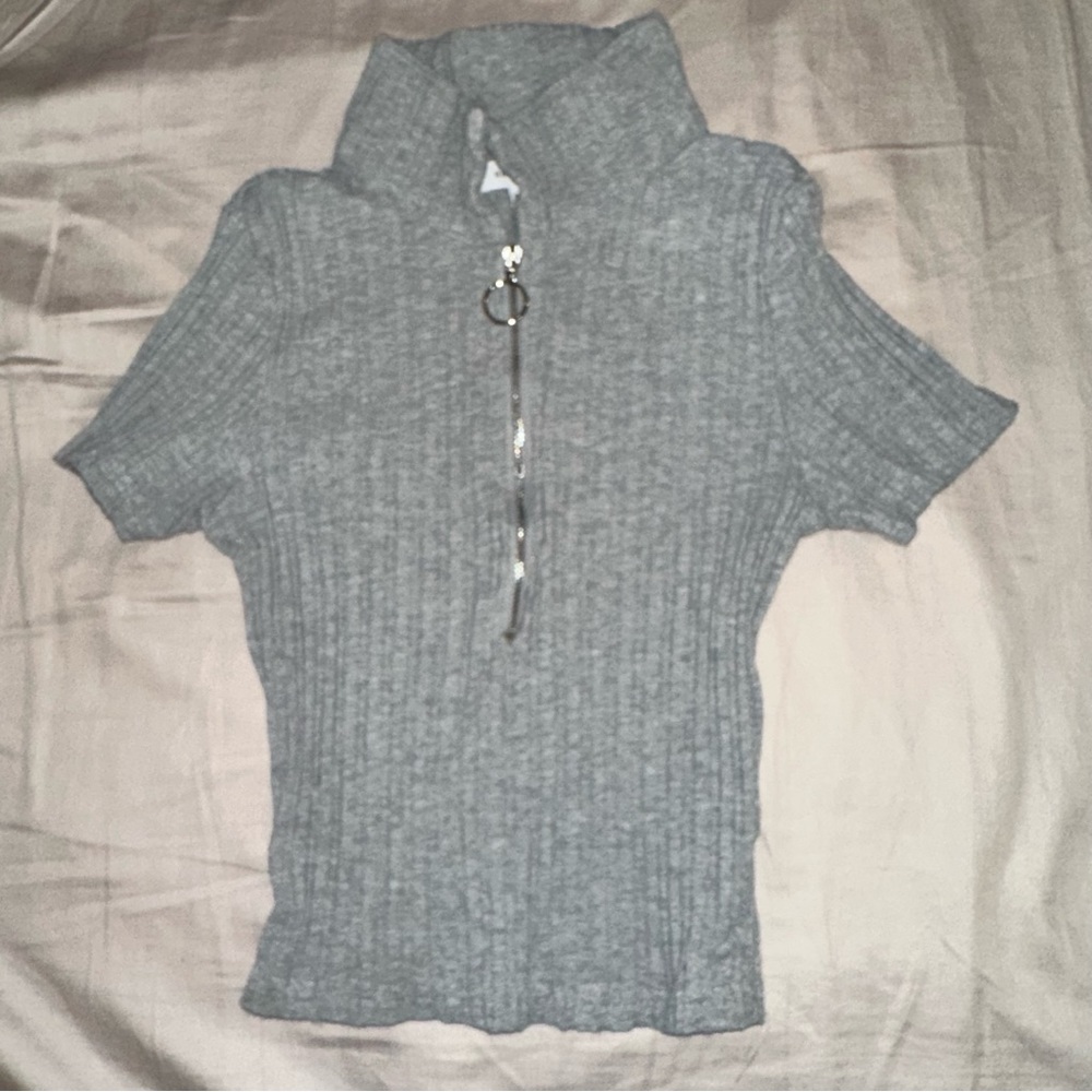 Size SM Better Be Grey/Gray Zip Up Top
